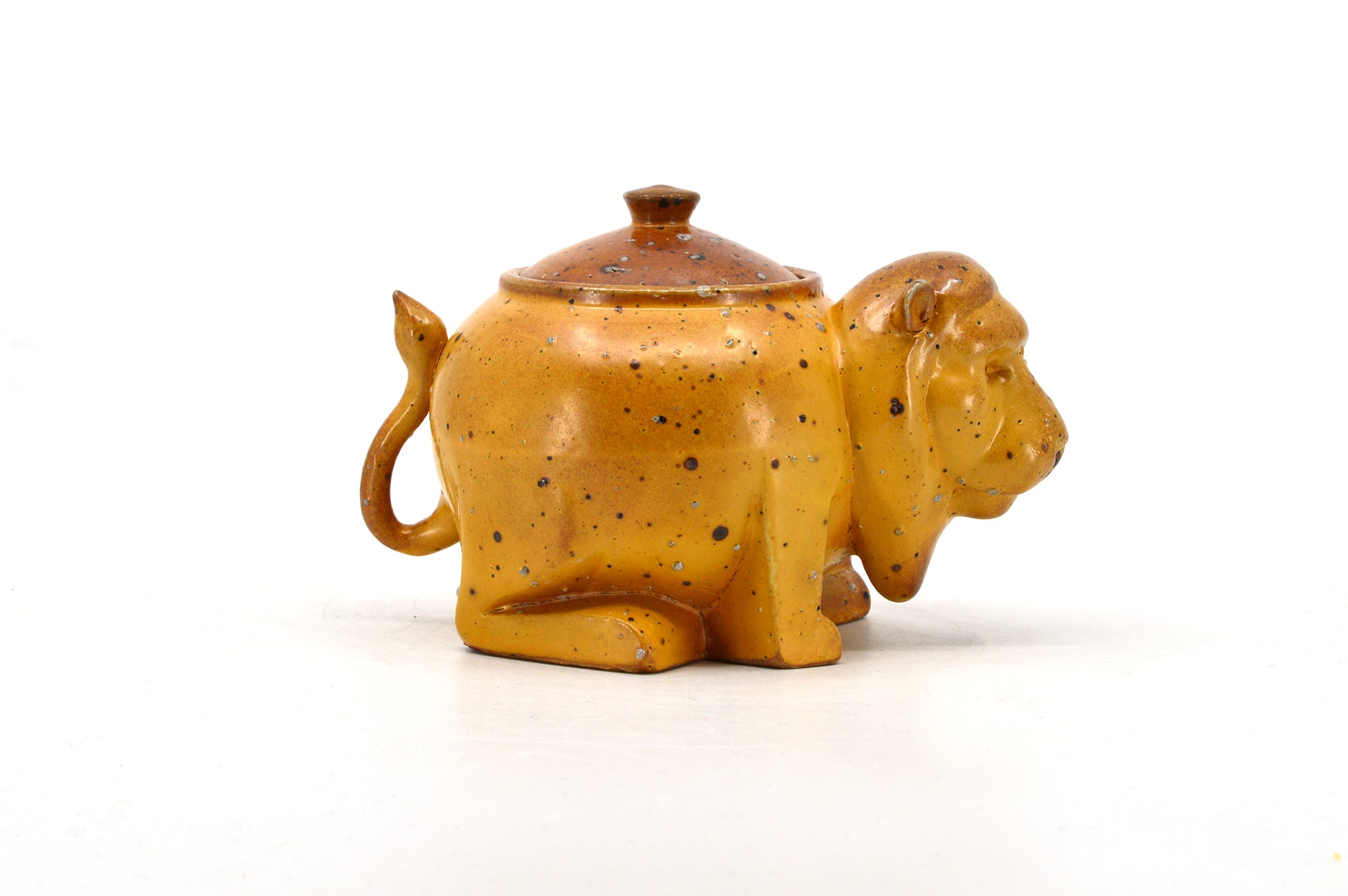 Lion spice jar 013