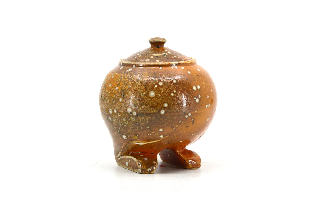 Two-footed spice jar 020