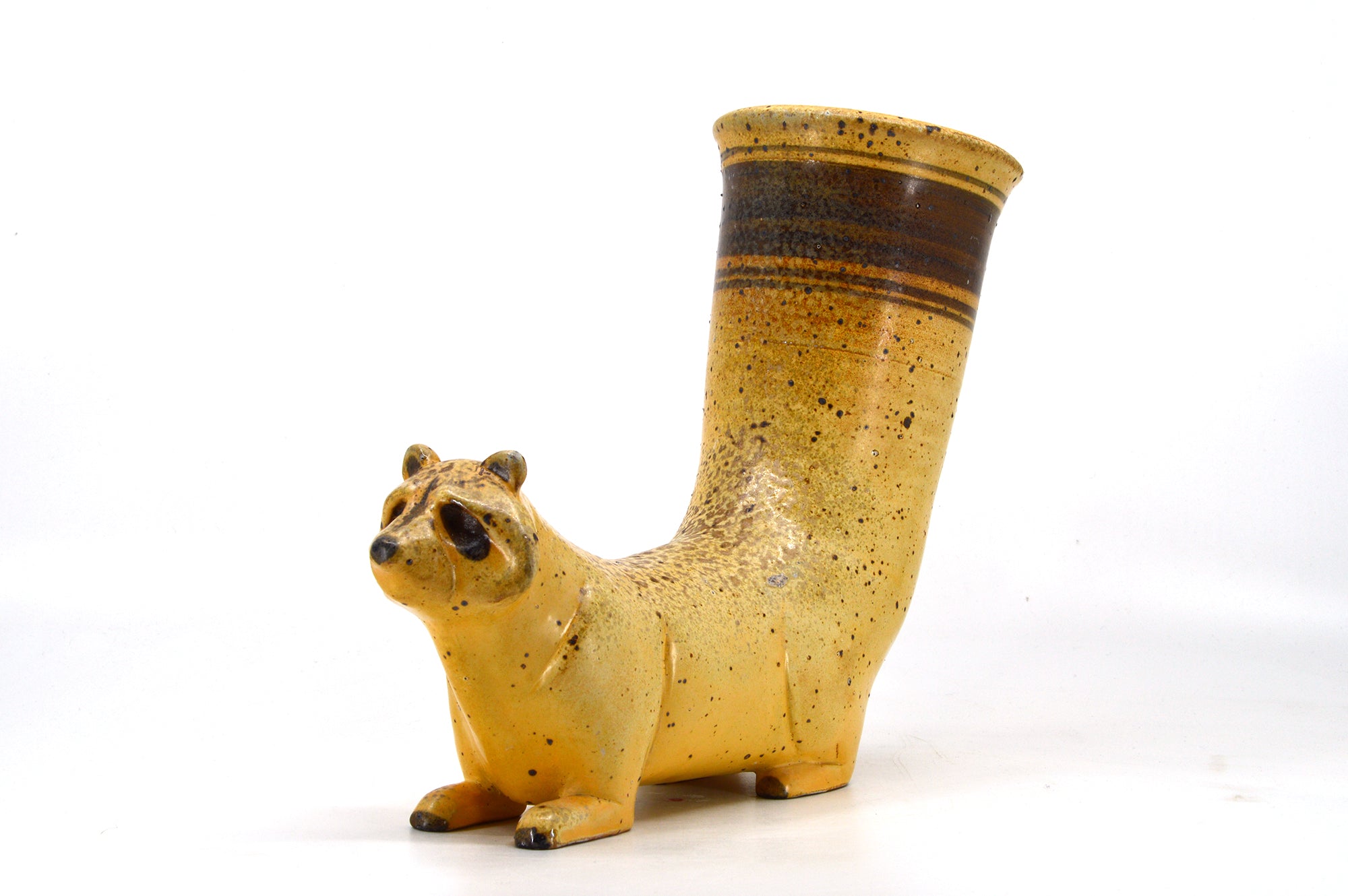 Racoon Rhyton 052